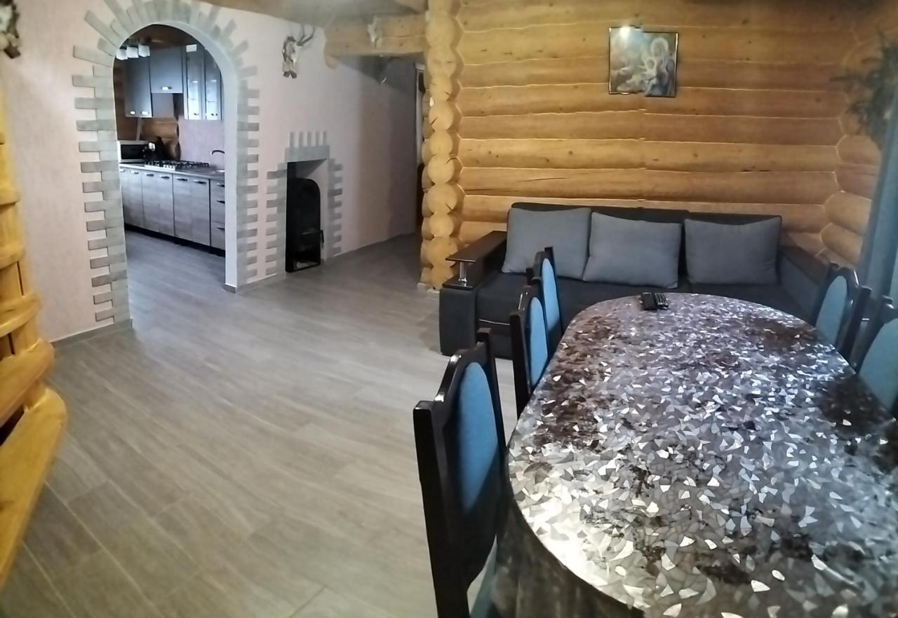 "Бджілка" І " Садиба Для Відпочинку" Lyuta Luaran gambar