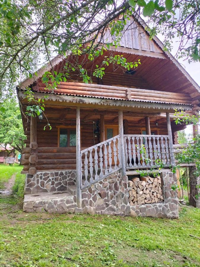 "Бджілка" І " Садиба Для Відпочинку" Lyuta Luaran gambar